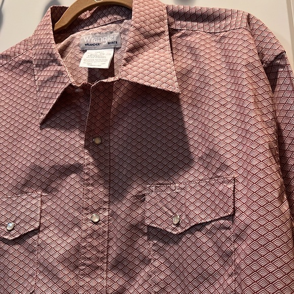 Wrangler Wrancher button down shirt, 2Xl T, very nice - Picture 4 of 10